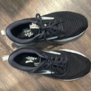 Brooks Revel 4 Women's Size 8 B Black Running Shoes Sneakers 1203371B063